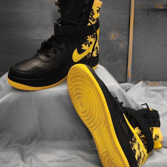 SF AF1 9.5 Mens - Picture 5 of 7